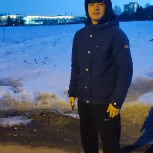 Азамат, 23 года, Москва