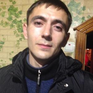Илья, 38 лет, Грязи