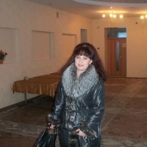 Девушки в Саратове: Анна, 49 - ищет парня из Саратова