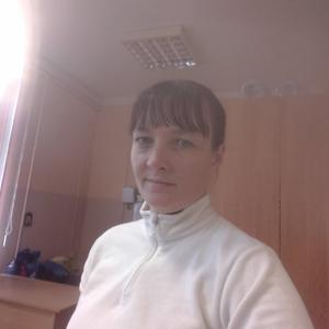 Девушки в Калининграде: Анастасия, 38 - ищет парня из Калининграда