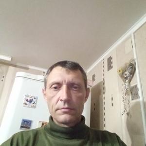 Юрий, 49 лет, Астрахань