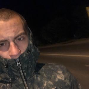 Парни в Серпухове: Maksim, 27 - ищет девушку из Серпухова