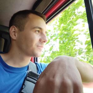 Парни в Тольятти: Евгений, 24 - ищет девушку из Тольятти