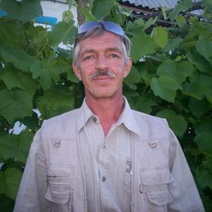 Юрий, 63 года, Энгельс