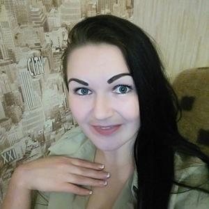 Девушки в Смоленске: Алёна, 32 - ищет парня из Смоленска