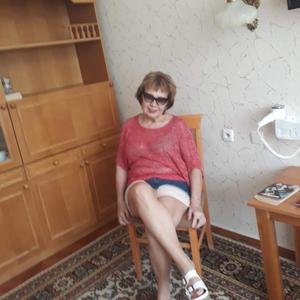 Девушки в Гатчине: Мила, 63 - ищет парня из Гатчины
