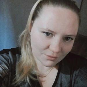 Девушки в Челябинске: Анастасия, 31 - ищет парня из Челябинска