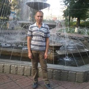 Парни в Твери: Геннадий, 60 - ищет девушку из Твери