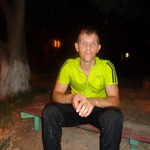 Парни в Волгодонске: Дима, 45 - ищет девушку из Волгодонска