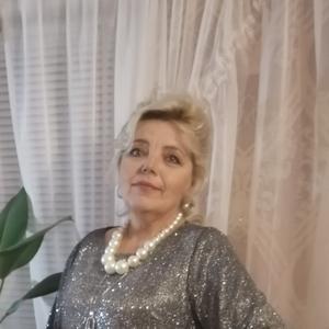 Девушки в Уссурийске: Ника, 55 - ищет парня из Уссурийска