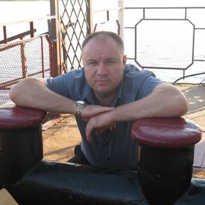 Михаил, 54 года, Волжский