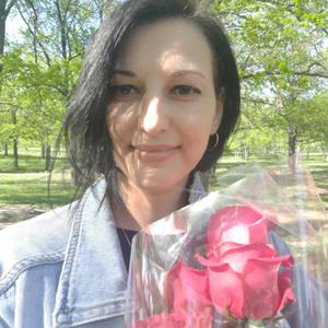 Девушки в Тольятти: Валентина, 35 - ищет парня из Тольятти