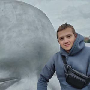 Матвей, 20 лет, Екатеринбург