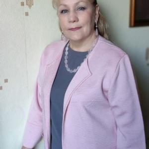 Лариса, 65 лет, Санкт-Петербург