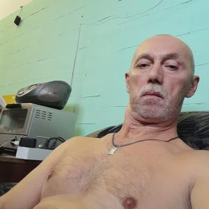 Павел, 60 лет, Санкт-Петербург