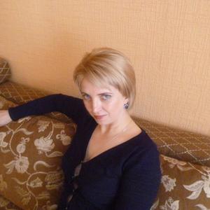 Девушки в Челябинске: Наталья Ефимова, 50 - ищет парня из Челябинска