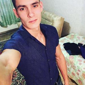 Александр, 28 лет, Саратов