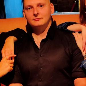 Парни в Томске: Александр, 29 - ищет девушку из Томска