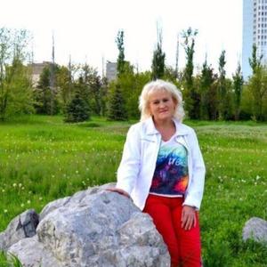 Девушки в Волгограде: Ольга, 63 - ищет парня из Волгограда