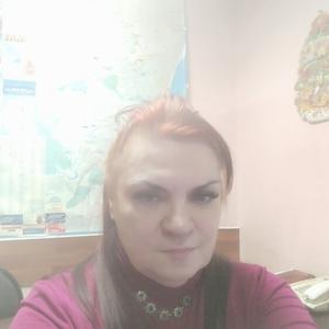 Девушки в Томске: Татьяна, 46 - ищет парня из Томска