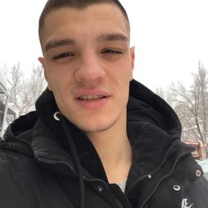 Виталя, 24 года, Саратов