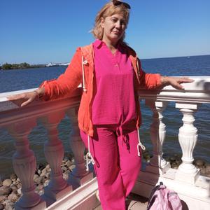 Девушки в Санкт-Петербурге: Марина, 50 - ищет парня из Санкт-Петербурга