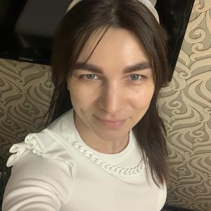 Девушки в Бобруйске: Ксения, 39 - ищет парня из Бобруйска