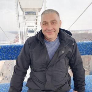 Дмитрий, 51 год, Гусев