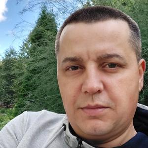 Парни в Усинске: Валентие Ясинский, 42 - ищет девушку из Усинска