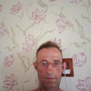 Парни в Салават-Совхоз: Виталий, 53 - ищет девушку из Салават-Совхоз