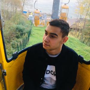 Рустам, 23 года, Баку