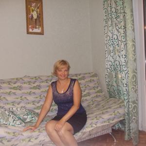 Девушки в Новороссийске: Соня, 44 - ищет парня из Новороссийска