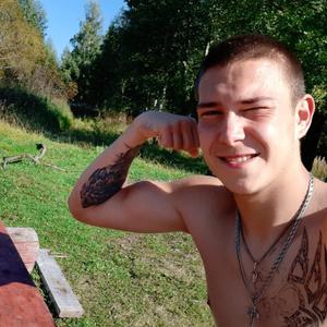 Парни в Твери: Алексей, 23 - ищет девушку из Твери