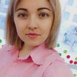 Девушки в Вышний Волочке: Yuliya Mihailovna, 27 - ищет парня из Вышний Волочка