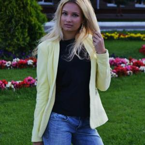 Девушки в Саратове: Таня, 35 - ищет парня из Саратова