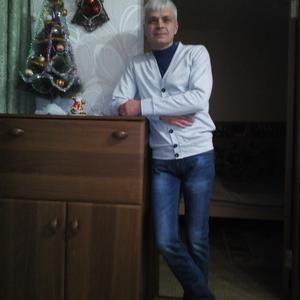 Виктор, 47 лет, Саратов