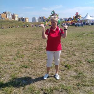 Девушки в Екатеринбурге: Марина, 63 - ищет парня из Екатеринбурга