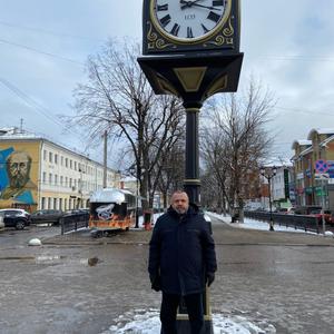 Парни в Твери: Сергей, 60 - ищет девушку из Твери