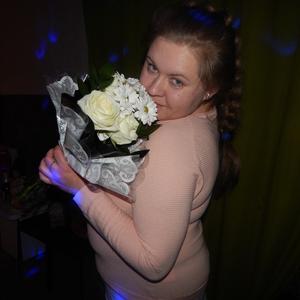 Девушки в Новоалтайске: Елена, 31 - ищет парня из Новоалтайска