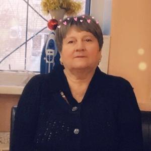 Девушки в Саратове: Людмила, 68 - ищет парня из Саратова