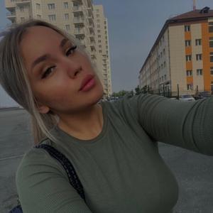 Девушки в Новобурейский: Полина, 21 - ищет парня из Новобурейский