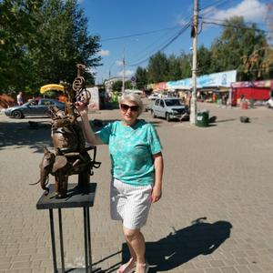 Девушки в Новосибирске: Елена, 56 - ищет парня из Новосибирска
