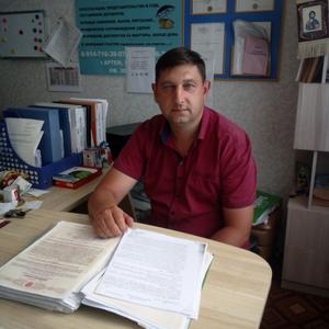 Евгений, 49 лет, Артем