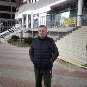 Девушки в Анапе: Владимир, 63 - ищет парня из Анапы