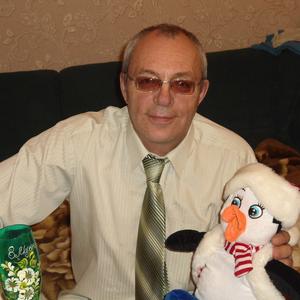 Олег, 65 лет, Кстово
