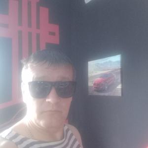 Парни в Вольске: Олег, 39 - ищет девушку из Вольска