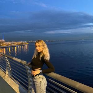 Девушки в Томске: Дарья, 25 - ищет парня из Томска