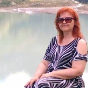 Девушки в Нижневартовске: Елена, 56 - ищет парня из Нижневартовска