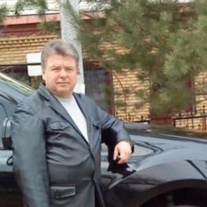 Парни в Нижний Новгороде: Владимир Антонов, 66 - ищет девушку из Нижний Новгорода
