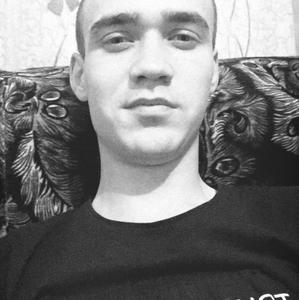 Парни в Томске: Андрей, 26 - ищет девушку из Томска